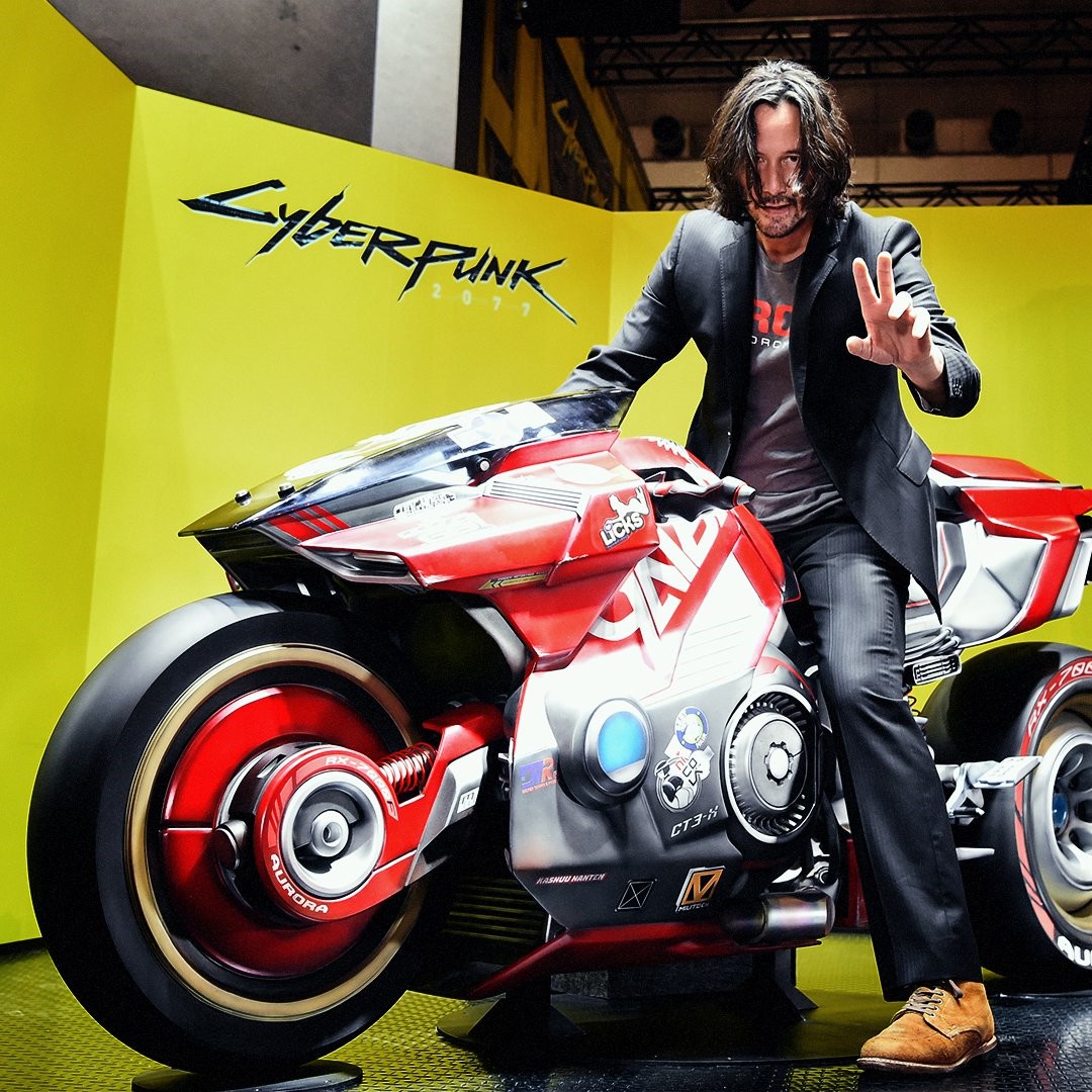 TGS：基努现身《赛博朋克2077》展台 骑摩托造型酷帅